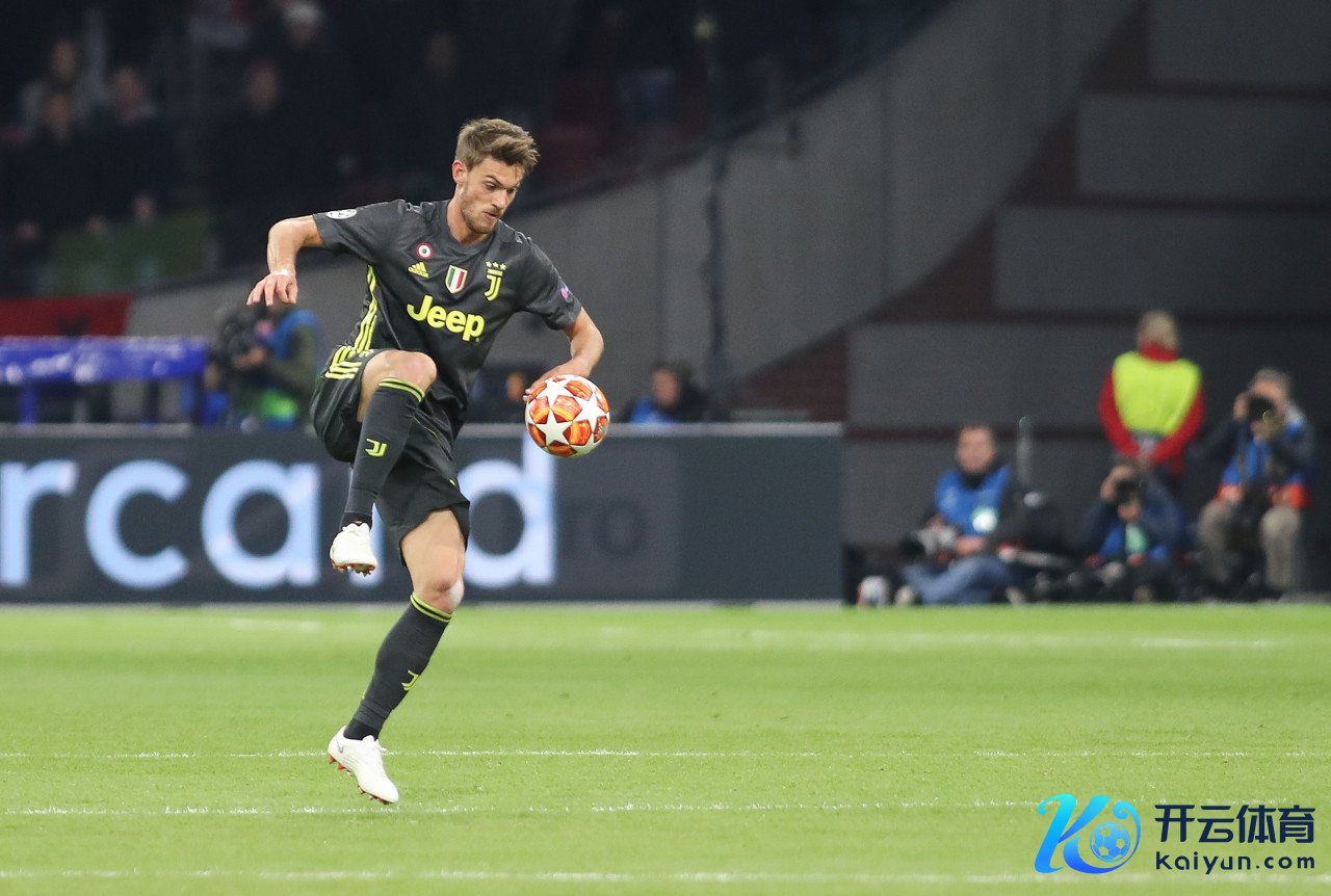 冬窗调回？尤文租将鲁加尼代表阿贾克斯出场611分钟世界买球赛体育信息，工夫0丢球